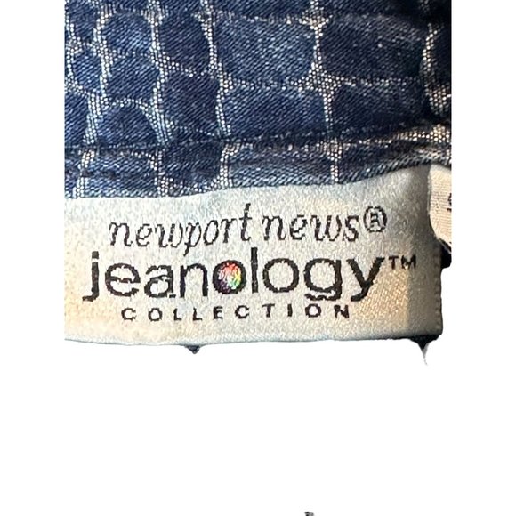 Newport News Jeanology snakeprint embossed denim jeans Size 8 - Picture 4 of 6